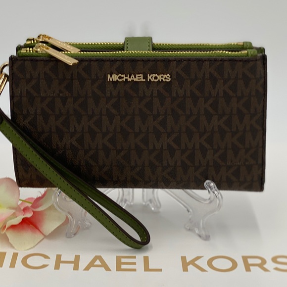 MICHAEL KORS LARGE DOUBLE ZIP WRISTLET EVERGREEN - Picture 15 of 16